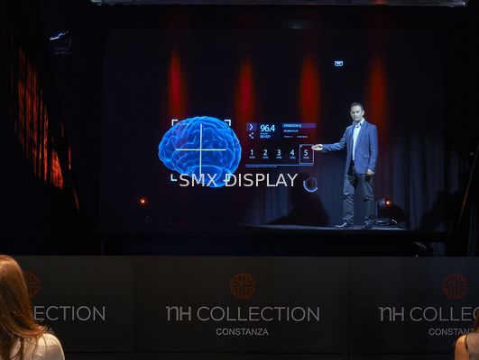 Chất lượng Hệ thống chiếu hậu hình ảnh Musion Eyeliner Foil Hologram 3D Show Nhà máy